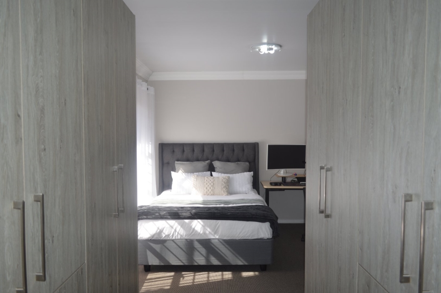 2 Bedroom Property for Sale in Flamwood North West